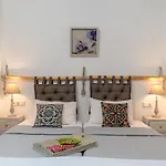Friends & Fam Apt,town Of Naxos Island,by Naxosvibe *