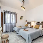 Friends & Fam Apt,town Of Naxos Island,by Naxosvibe Naxos City