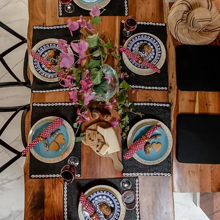 Friends & Fam Apt,town Of Naxos Island,by Naxosvibe Appartement