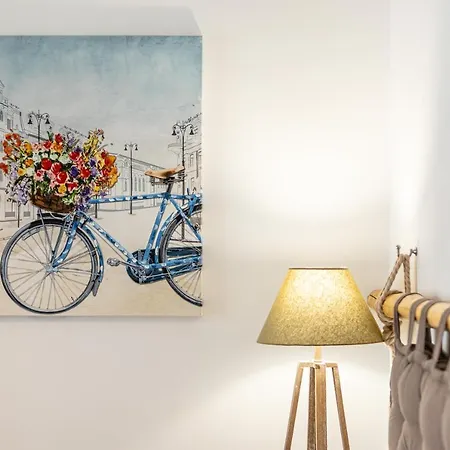 Friends&fam Elegant 3bdr Apt, Naxos Town