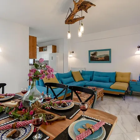 Friends&fam Elegant 3bdr Apt, Naxos Town Apartment *